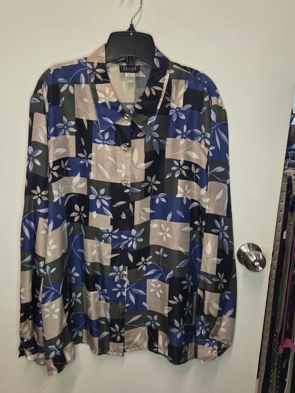 Vintage 90s Stunt Button Down Blouse | Geometric Floral Pattern Shirt 100% Silk
